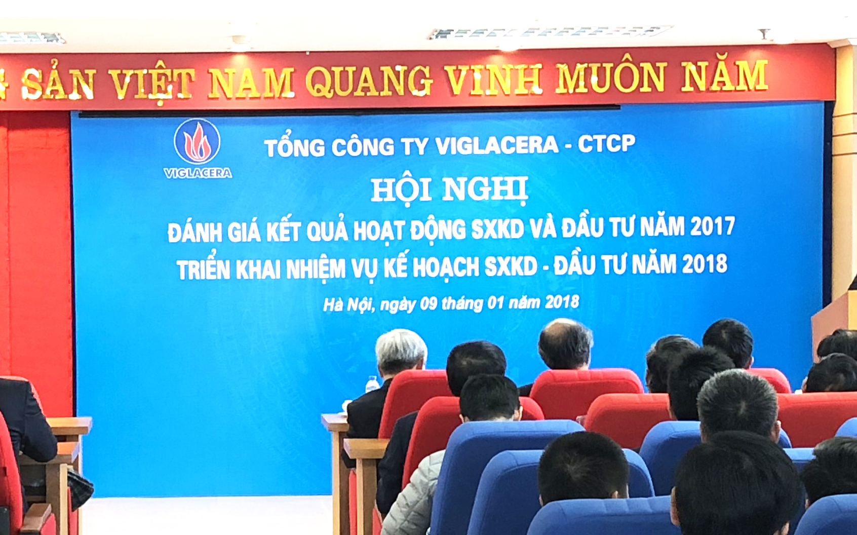 Viglacera Corporation-JSC first reached the combined profit before tax of just over 1,000 billion VND in 2017.